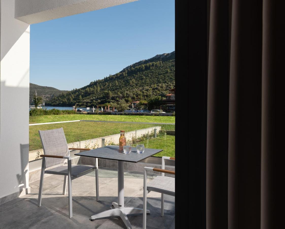 Notia Luxury Living Aparthotel Porto Koufo Exterior foto
